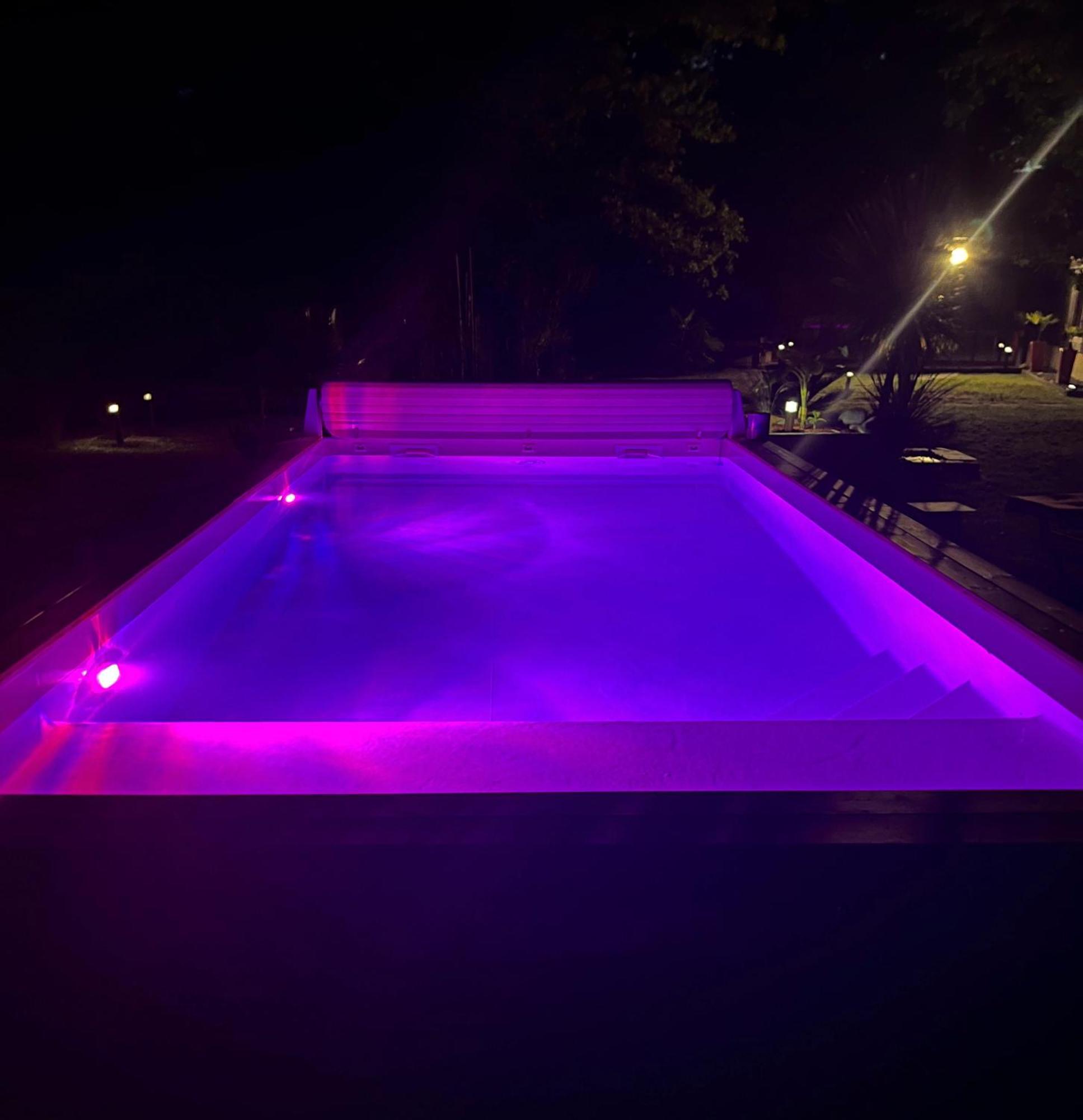 Hacienda De La Canopee Avec Piscine Chauffee Au Sel Hourtin Kültér fotó